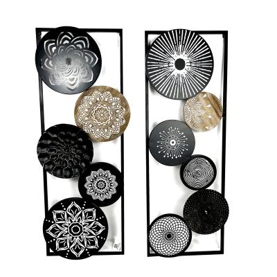 China Large Size Eco-friendly Rectangular Modern Home Decoration Circular Wall Iron Art Hanging On The Wall for sale