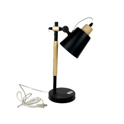 China Modern Hotel Style Bedside Table Lamp Modern Bedroom Reading Table Lamp for sale