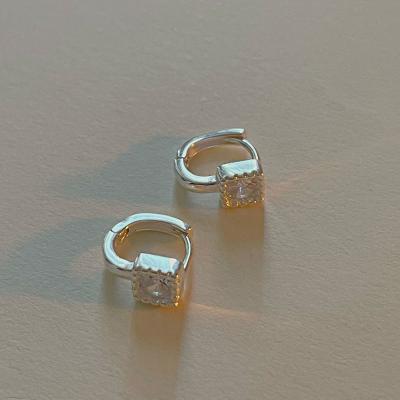 China FASHIONABLE Korean Temperament All-match Fashion ROXI Diamond Earring Earring Square Stud Earrings for sale