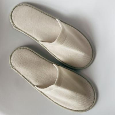 China Fashion Trend Hotel Pull Plush Disposable Slippers Can Be Customized for sale