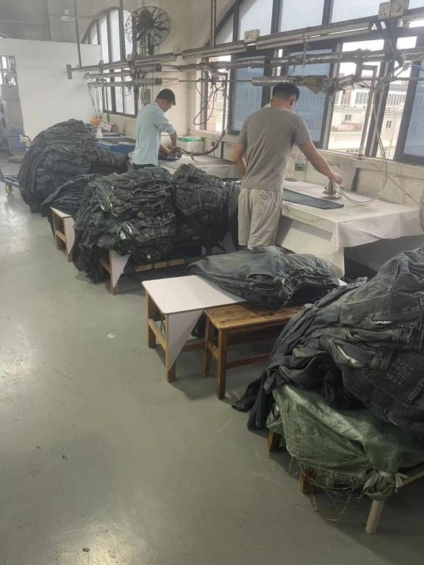 Verified China supplier - Guangzhou Topeng Clothing Co., Ltd.