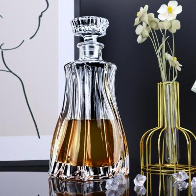 China Creative Design Wave Engraving Whiskey Decanter Wine Decanter Bottle 500ml Whiskey Decanter For Bar for sale