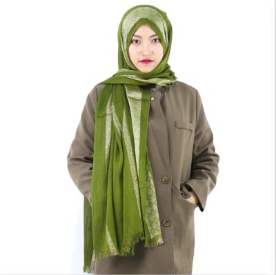 China 2022 New Arrival Daily Life Cotton Hijabs Shawls Big Size Shiny Shimmer Cotton Squishy Hijabs Scarves For Muslim Women for sale