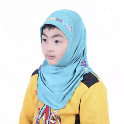 China 2019 daily life hot sale kids hijabs with flower kids muslim hijab wholesale for sale