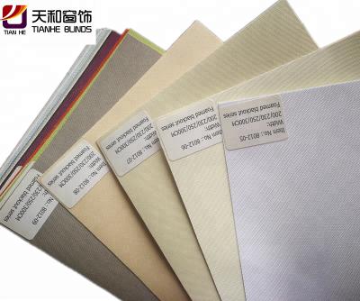 China 100% Custom Blackout Polyester Blackout Fabric For Roller Blinds And Fabric For Roller Shade And Curtain Maker for sale