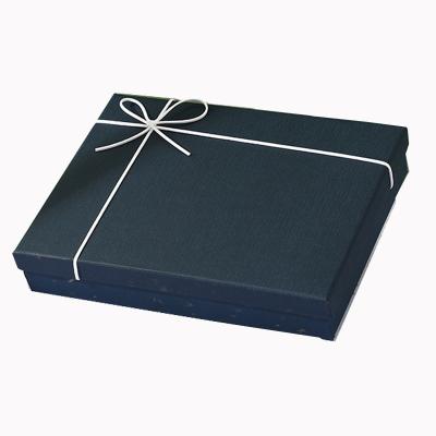 China Recyclable Logo Luxury Clothing Packaging Mailer Custom Box Printing Cardboard Paper Boxes Printed Gift Apparel Box With Bow Knot for sale