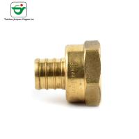 China CSA aprobó el adaptador femenino de cobre amarillo forjado del 1/2 ' X1/2” FNPT en venta