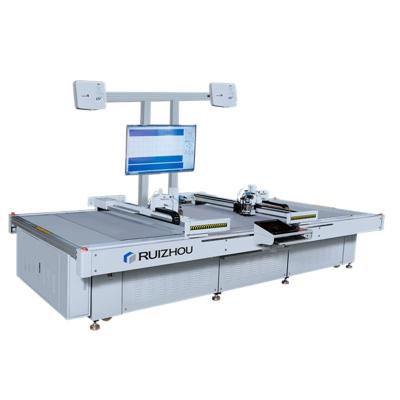 China 3600mm X 1600mm Auto-feeding Oscillating Knife Leatherette Cutting Machine For Animal Fur Sheep for sale