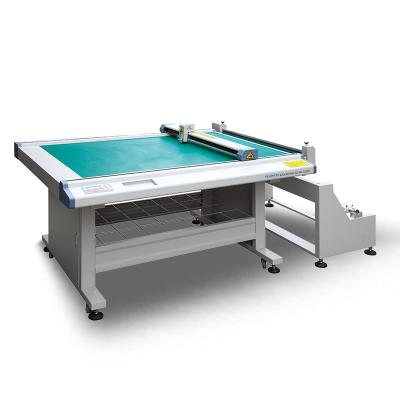 China Garment Shops Ruizhou Sticker Garment Paper Pattern Cutting Machine / Cutting Table for sale