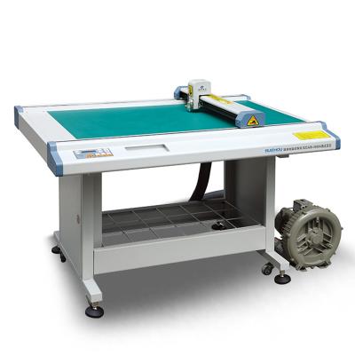 China Garment Shops CNC Pad Cutting Plotter For Rubber And Plastic for sale