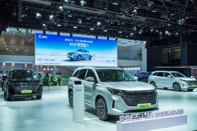 China Newest SERES(HUAWEI) Electric car Landian E5 2024 Honor Edition1.5L 100km Hybrid 81kw/135N.m mediumsize SUV electric car for sale