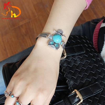 China Best Price Classic Attractive Owl Style Women Retro Bracelets for sale