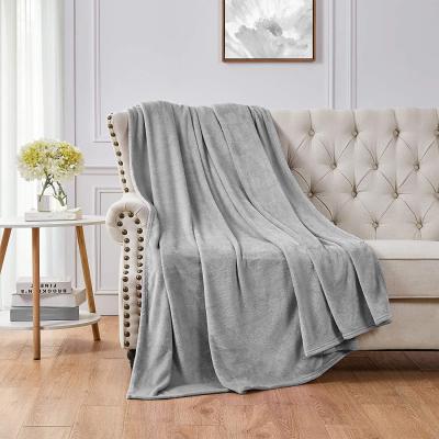 China Wearable Manufacturer Low Price Customized Bed Flannel Sherpa Ultra Soft Warm Gift Reversible Plush Throw Blanket for sale