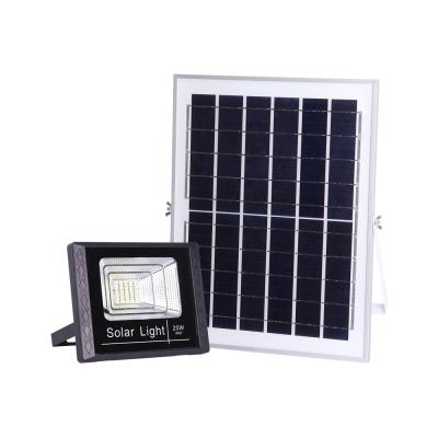 China 4000mah 40pcs LED 25w LED Garden Flood Light Solar Outdoor Flood Lamp for sale