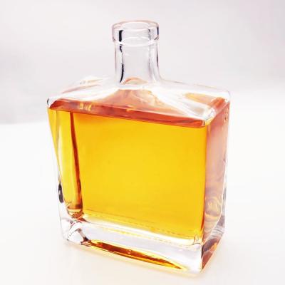 Китай Печатание экрана этикеты бутылки 700ML 1000ML 21.5mm графинчика ликера ODM золотое продается