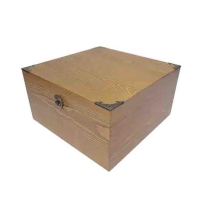 China Handmade Beige Wooden Tea Box 4 Compartments Tea Bag Storage Display Box for sale