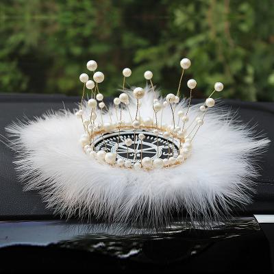 China High Quality Lady Anti-skid Car Mat Storage Cell Phone Dashboard Mat Decoration Car Feather Silica Gel Pearl Interior Accessories for sale