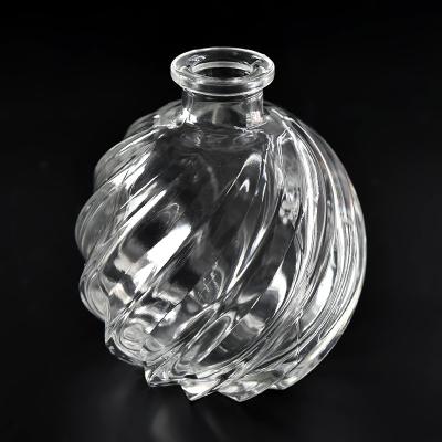 China Home Decoration Luxury Hand Feel Effect 250ml Cylinder Glass Luxury Bottle For Home Deco for sale