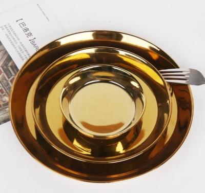 China Wholesale Luxury Easy Ceramic Dinnerware Retro Gold Wedding Porcelain Stocked Dishes for sale