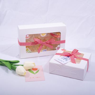 China Fancy Recyclable Cake Boxes With White Window Bakery Boxes For Cookie, Candy And Cake for sale