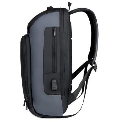 China With USB Large Capacity Travel Backpack Man Daily Waterproof Backpack for sale