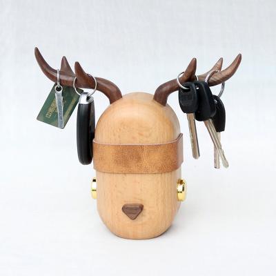 China Handmade Jewelry Ring Holder Key Holder Creative Cute Pet Deer Style Solid Wood Handmade Desktop Entrance Animal Modeling Home Decoration for sale