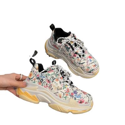 China Fashion Trend Women Sneakers Shoes Lady Leisure Shoes 2022 Spring Sports Lace Up Comfortable Increase Chunky Running Women Sneakers for sale