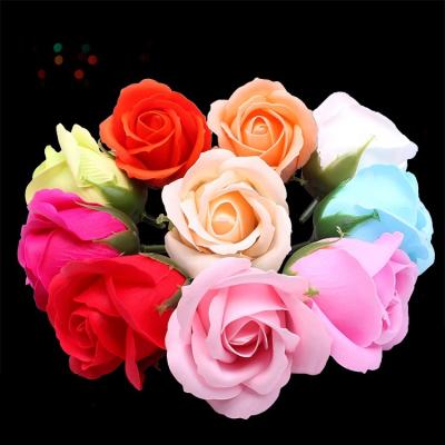 China Valentine's Day manufacturers selling 50pcs/ box 5.5cm three-layer soap rose flower head of Valentine's Day gift bouquet packaging material 50pcs/ for sale