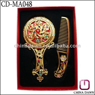 China Holiday decoration & Cosmetic Gift Metal Handle Gold Ladies Comb Mirror Set CD-MA048 for sale