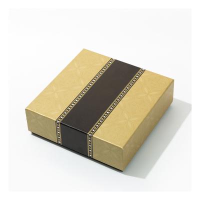 China Hot Sale Materials And Cosmetics Casket Recycled Logo Hardness Cardboard Paper For Gift Custom Gift Boxes for sale