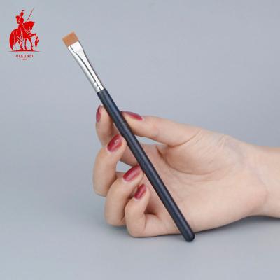 China Large Eyebrow Brush Concealer Pencil Concealer Makeup Brush Custom Flat Slim Beauty Cosmetic Brushes Wholesale High Quality Brush for sale