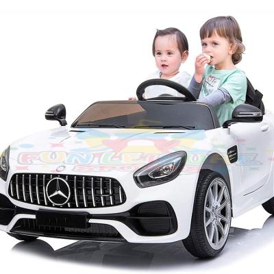 China Ride On Toy Hot Selling Kids Entertainment Toys Lighting Electric Bumper Fast RC Remote Control Cars for sale