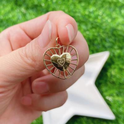 China TRENDY Fashion CZ Brass Gold Plated Shiny Zircon Heart Necklace Cubic Zirconia Gold Plated Heart Pendant Necklace for sale