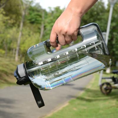 China ARMEEGO Factory Sustainable Professional Gallon Water Bottle Motivational Outdoor Sports Bottle for sale