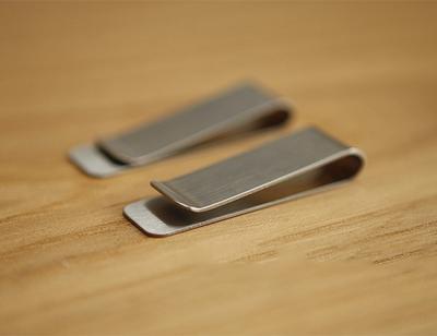 China Silver Brushed Wedacraftz Stainless Steel Silver Clips Custom Logo for sale