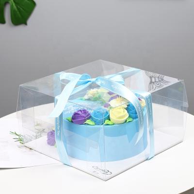 China Luxury Recyclable Birthday Dessert Cake Boxes Packaging White Transparent Clear Cake Box for sale