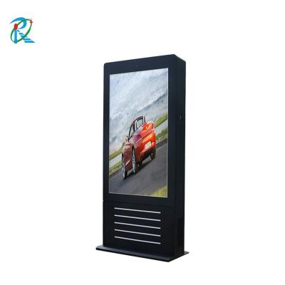 China Waterproof IP65 floorstanding 55inch 2000 nits daylight readable outdoor lcd display with case 55