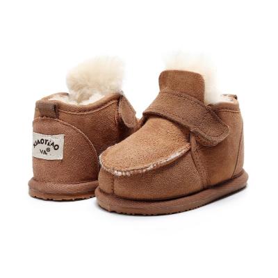 China Sheepskin Wool Plush Anti-Slippery Genuine Leather Baby Snow Boots Pure Sole Newborn Winter Prewalkers Hard Color Warm Kids Shoes Customized for sale