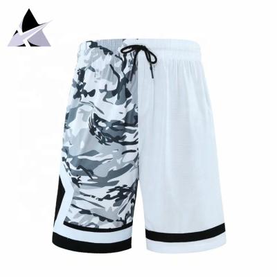 China 2022 Wholesale Team Breathable Vintage Camouflage Pocket Basketball Short Pants for sale