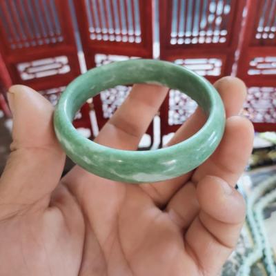 China Eco-friendly Wholesale Chinese Natural Green Jade Bangles for sale