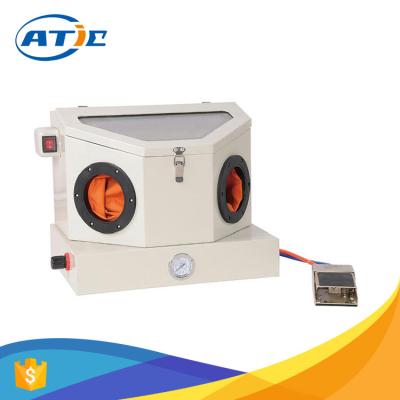 China Non-Toxic Wet Blasting Cabinet 12lbs Capacity, Mini Sandblasting Machine, Dustless Blasting Equipment for sale