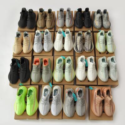 China Fashion Trend Original 350 Sneakers V2 Breathable Jogging Casual Running Tennis Shoes For Men And Women for sale