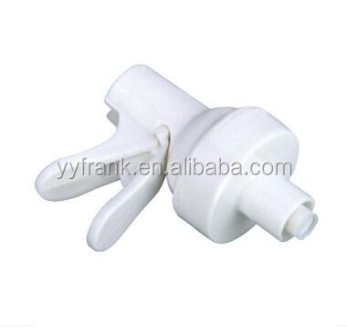 China Household aqua valve with metal cradle for 5gallon water bottle à venda