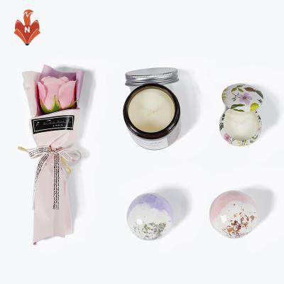 China A022C Custom Agriculture Logo Women Gift Sets Scented Candles Bath Bomb Gift For Girlfriend for sale