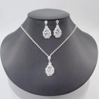 China 2021 FASHIONABLE Factory Wholesale Platinum Zircon Necklace and Earrings Jewelry Sets Hot Bridal Wedding Jewelry Sets for sale