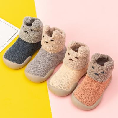 China Breathable Cute Bear Baby Kid Shoes Fuzzy Rubber Unique Socks for sale