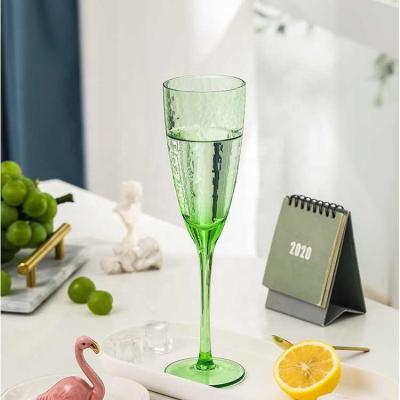 China Viable creative apple green home wine pattern hammer eye red wine daily glass for sale