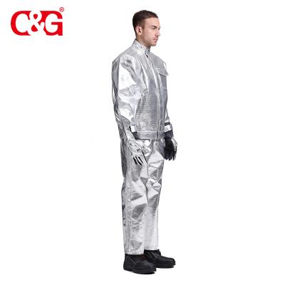 China Work in the Steel Industry High Quality Fused Insulation Splash Resistant Aluminum Fire Fighting Suit for sale