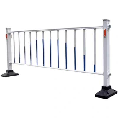 China Multiple Size Scenic Area Barrier Road Guardrail Traffic Roadway Easily Assembled Hot Selling Municipal Barrier for sale