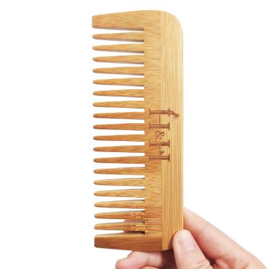 China Compact Male Use Bamboo Beard Brush Electrostatic Bamboo Comb Beard Sideburns Brush for sale